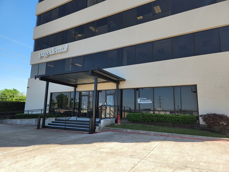 More Photos Of 6500 Greenville Ave, Dallas Office For Lease