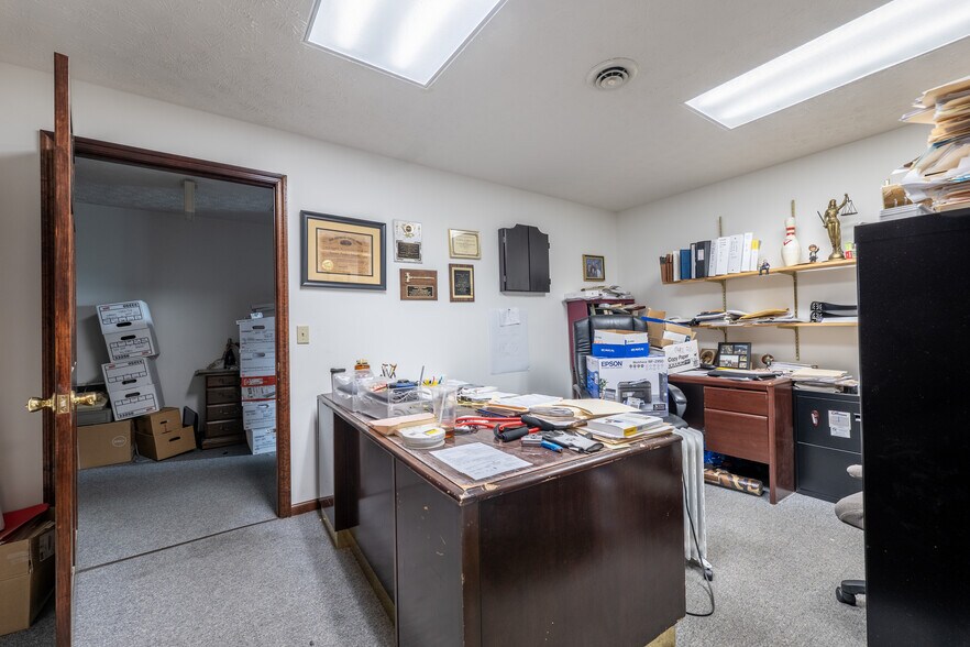 More Photos Of 24112 E 2nd St, Wellston Office For Sale