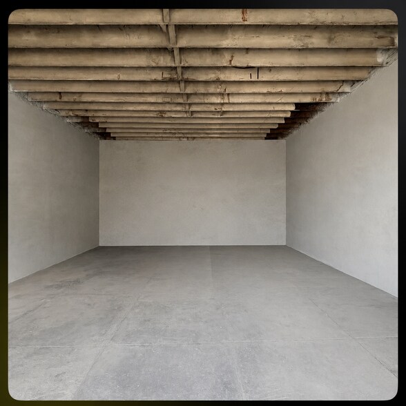 More Photos Of 116 S Broadway, Edmond Storefront For Lease