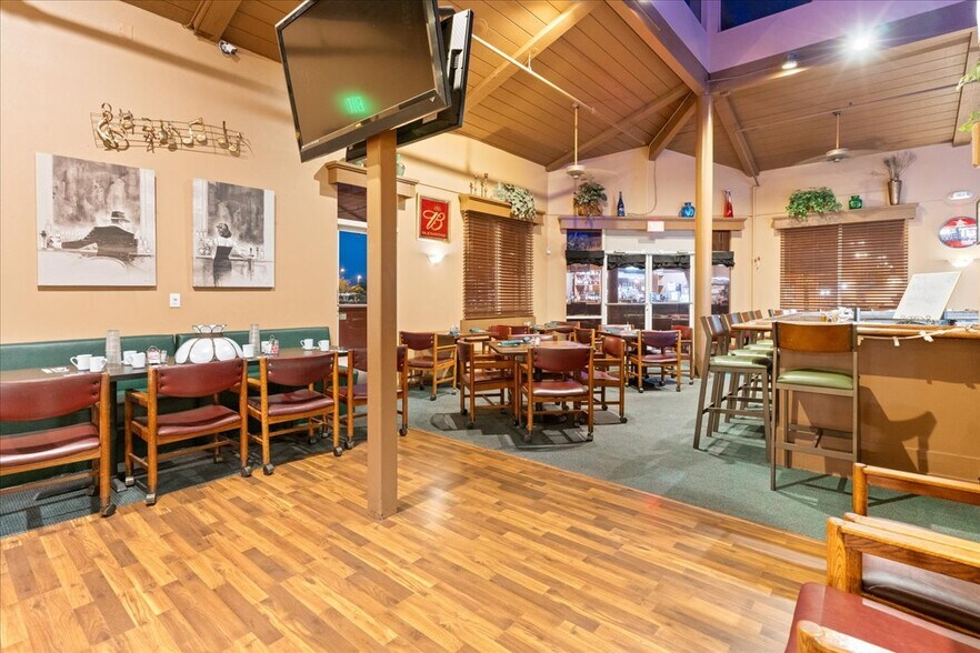 More Photos Of 12555 W Bell Rd, Surprise Restaurant For Sale