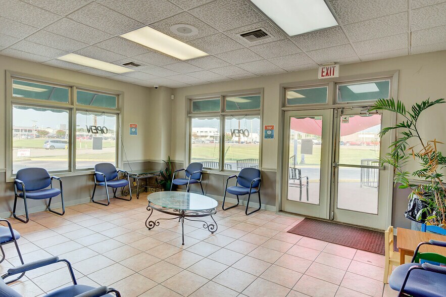 More Photos Of 1112 E Bert Kouns Industrial Loop, Shreveport Carwash For Sale