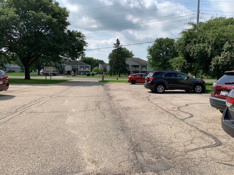 More Photos Of 7418 Century Ave, Middleton Apartments For Sale