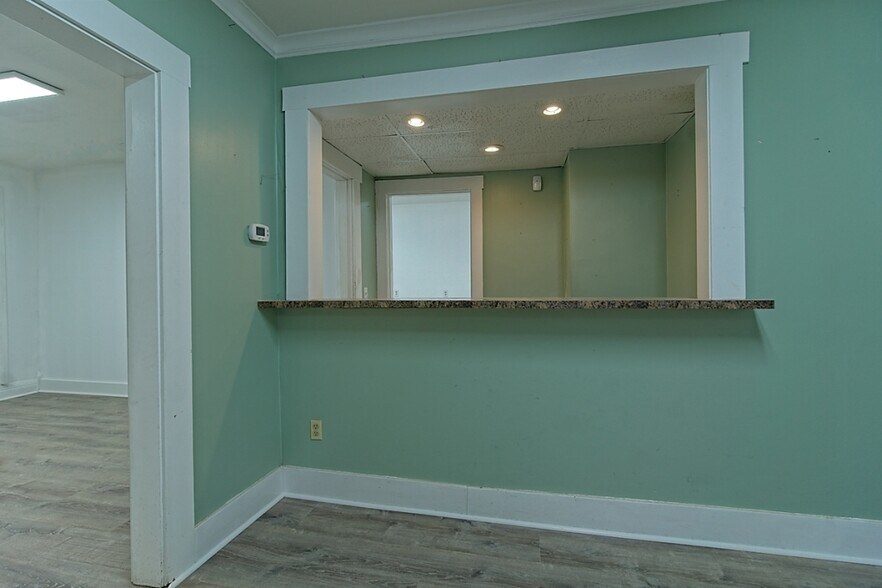 More Photos Of 7 E. Water St, Troy Storefront Retail Office For Lease