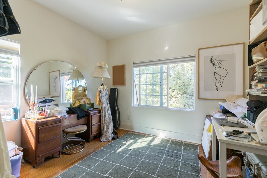 More Photos Of 1980 Chatsworth Blvd, San Diego Apartments For Sale