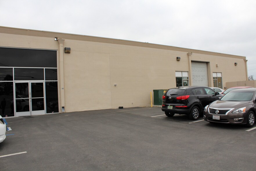 More Photos Of 1100 E Willow St, Signal Hill Service For Sale