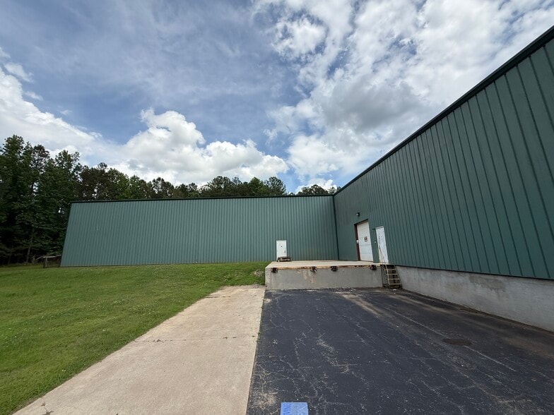More Photos Of 530 Old Post Rd, Gaffney Industrial For Lease