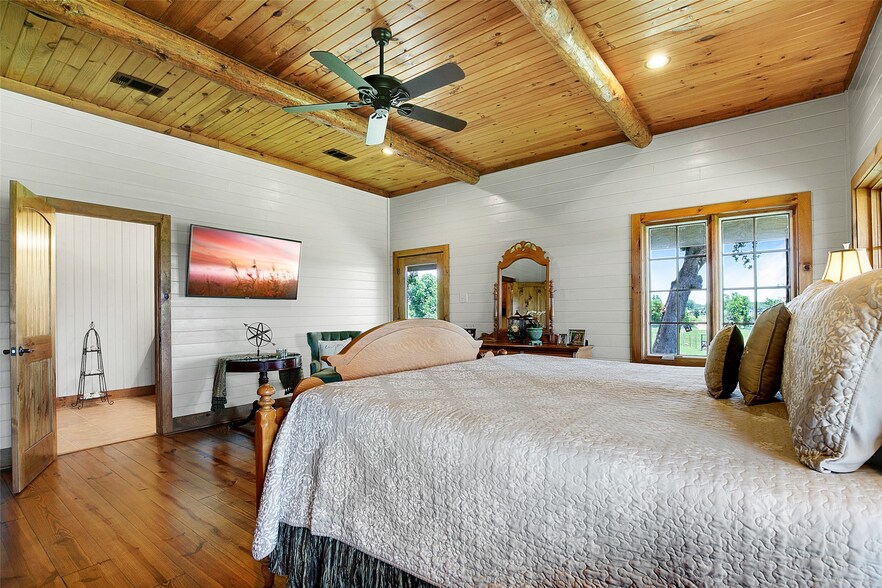 More Photos Of 575 County Road 1214, Quitman Specialty For Sale