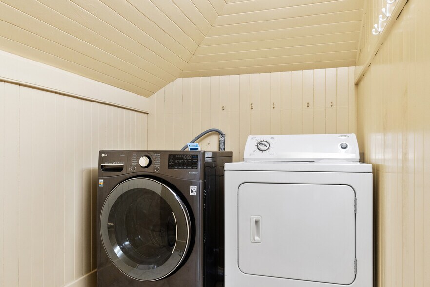 More Photos Of 325 N 3rd St, San Jose Religious Facility For Sale