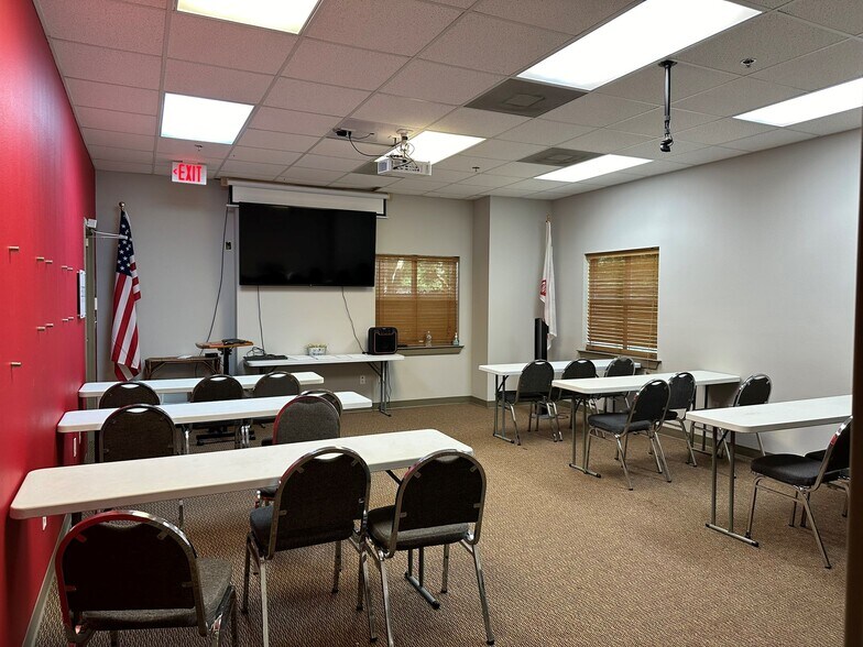 More Photos Of 2053 Gause Blvd E, Slidell Office For Lease