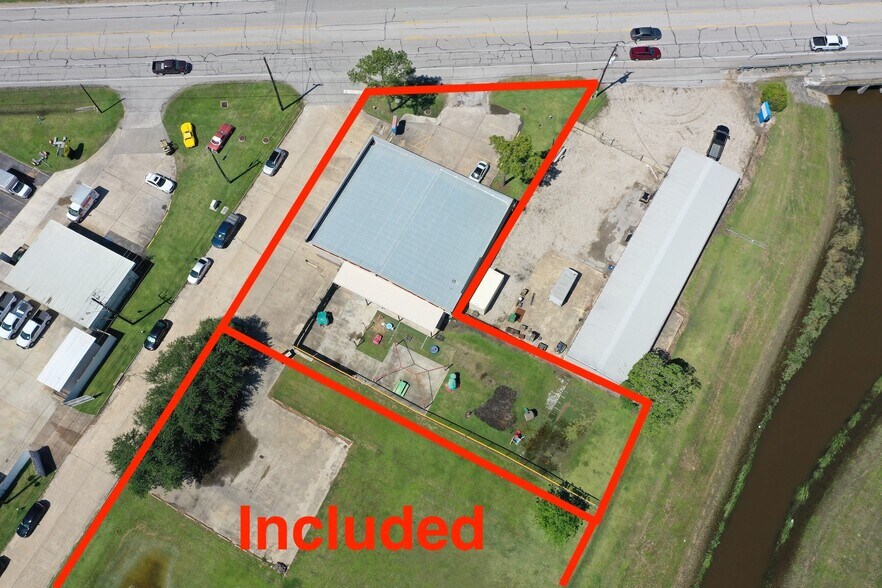More Photos Of 3111 S Main St, Pearland Warehouse For Sale