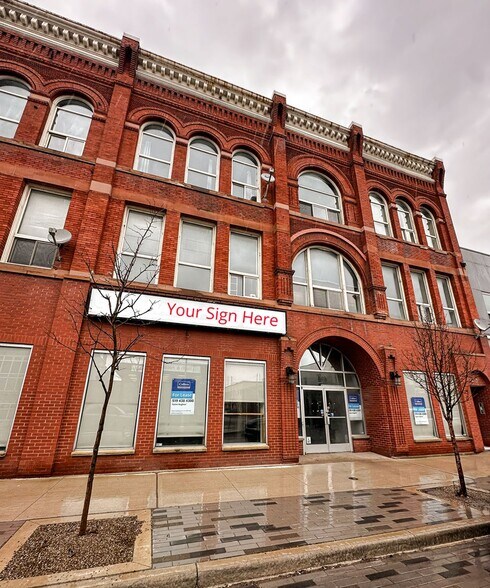 More Photos Of 449-453 Talbot St, St Thomas Storefront Retail Residential For Lease