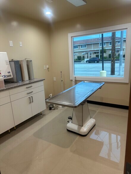 More Photos Of 21617 Figueroa St, Carson Medical For Sale