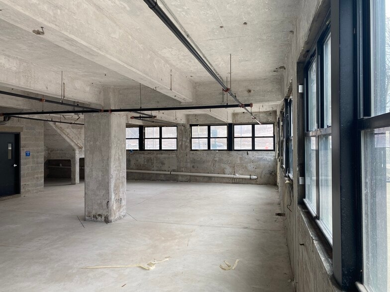 More Photos Of 475 S Jefferson St, Orange Apartments For Sale