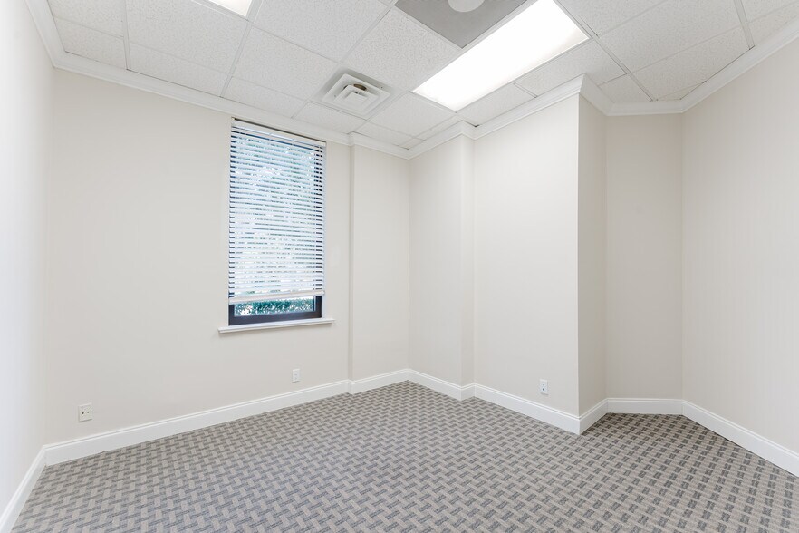 More Photos Of 299 W Camino Gardens Blvd, Boca Raton Office For Lease