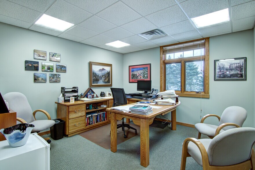 More Photos Of 3624 Oakwood Hills Pky, Eau Claire Office For Sale