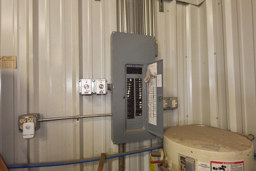 More Photos Of 36154 Enterprise, Trenton Light Manufacturing For Sale