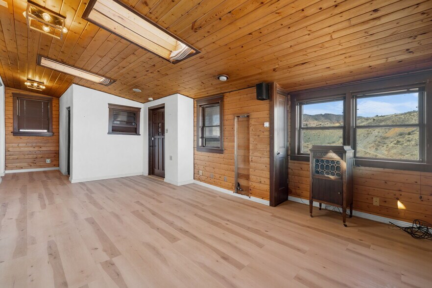 More Photos Of 222 First Ave, Jerome Multifamily For Sale