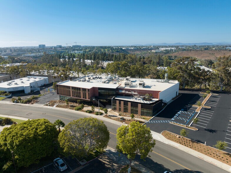 More Photos Of 6610 Nancy Ridge Dr, San Diego Research And Development For Lease