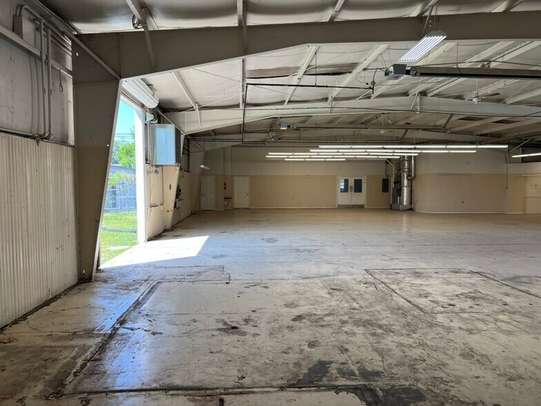More Photos Of 6120 Airways Blvd, Chattanooga Warehouse For Sale