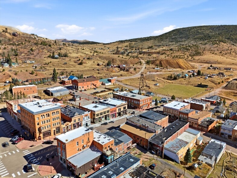 More Photos Of 310 Victor Ave, Victor General Retail For Sale