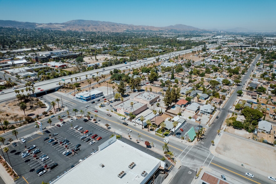 More Photos Of 819-821 Orange St, Redlands General Retail For Sale