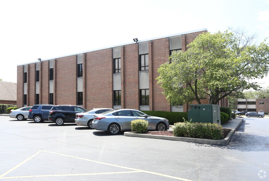 More Photos Of 12413 S Harlem Ave, Palos Heights Office For Lease