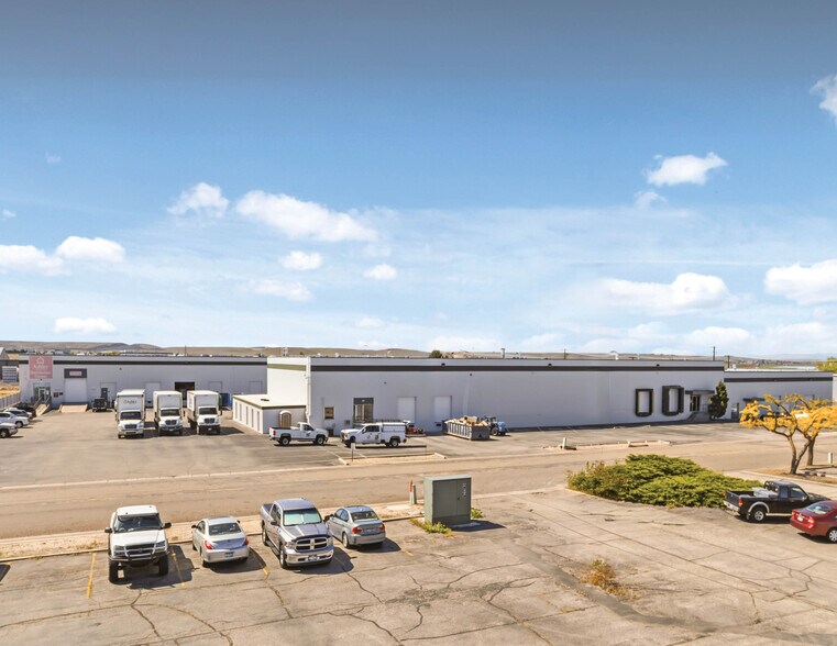 Primary Photo Of 865-955 W Amity Rd, Boise Warehouse For Lease