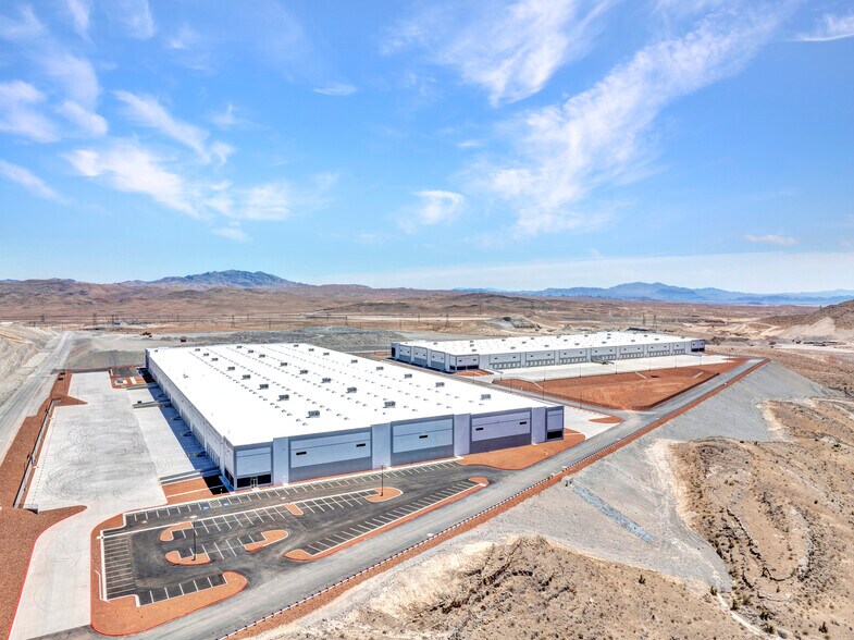 More Photos Of 9925 John J. Lee Ave, Las Vegas Distribution For Lease
