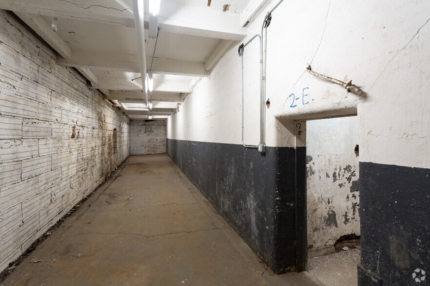 More Photos Of 31-33 School St, Yonkers Warehouse For Lease