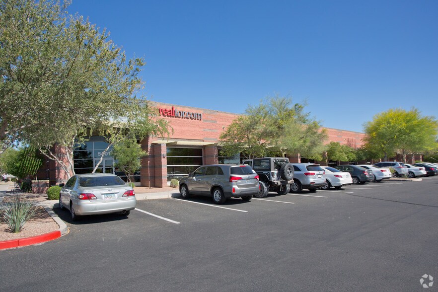 More Photos Of 8860 E Chaparral Rd, Scottsdale Unknown For Lease