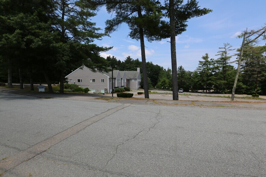 More Photos Of 68 N Main St, Carver Medical For Sale