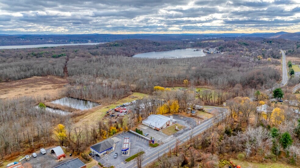 More Photos Of 447 Broadway, Ulster Park Office For Sale