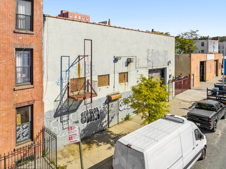 More Photos Of 177 27th St, Brooklyn Warehouse For Sale