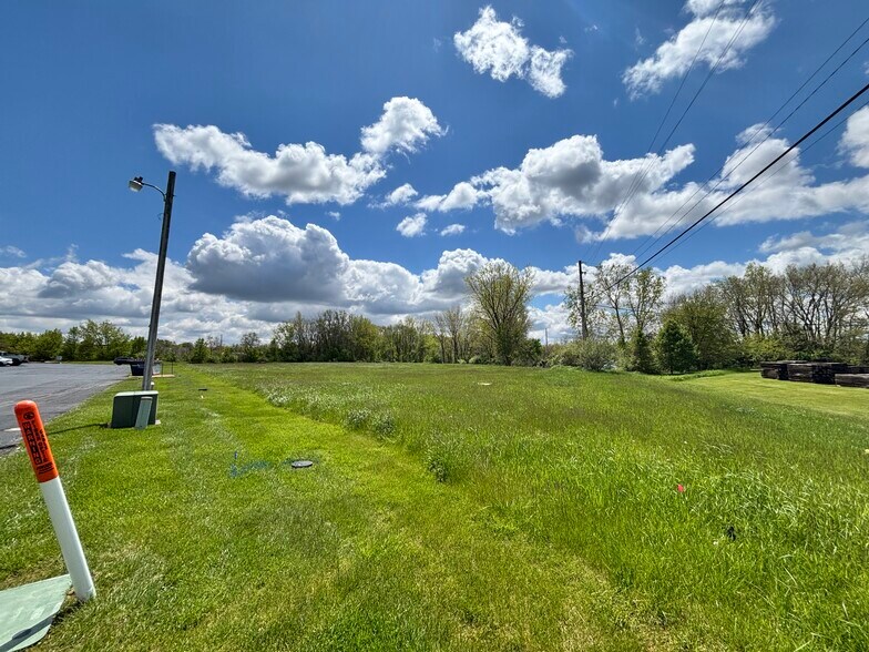 More Photos Of Commerce Drive, Warsaw Land For Sale