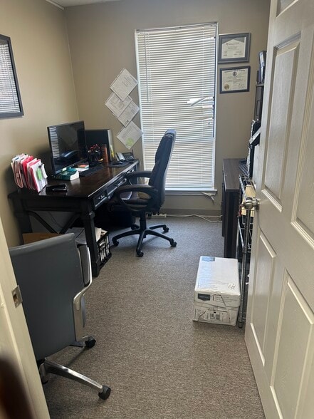 More Photos Of 13163-13184 Centerpointe Way, Woodbridge Office For Lease