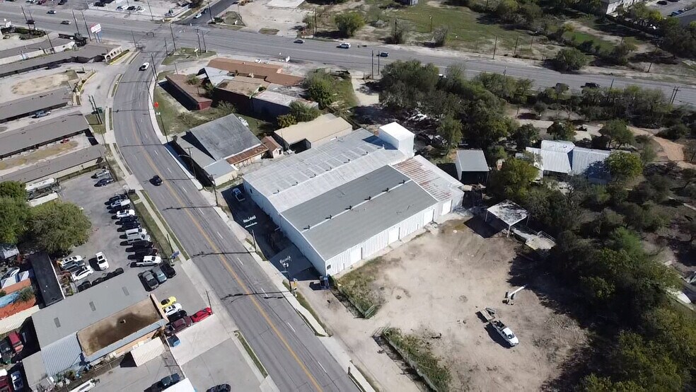 More Photos Of 2833 Roosevelt Ave, San Antonio Industrial For Lease