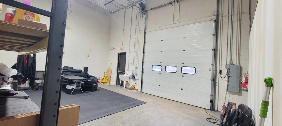 More Photos Of 5800 Woodcliff Rd, Bowie Warehouse For Sale