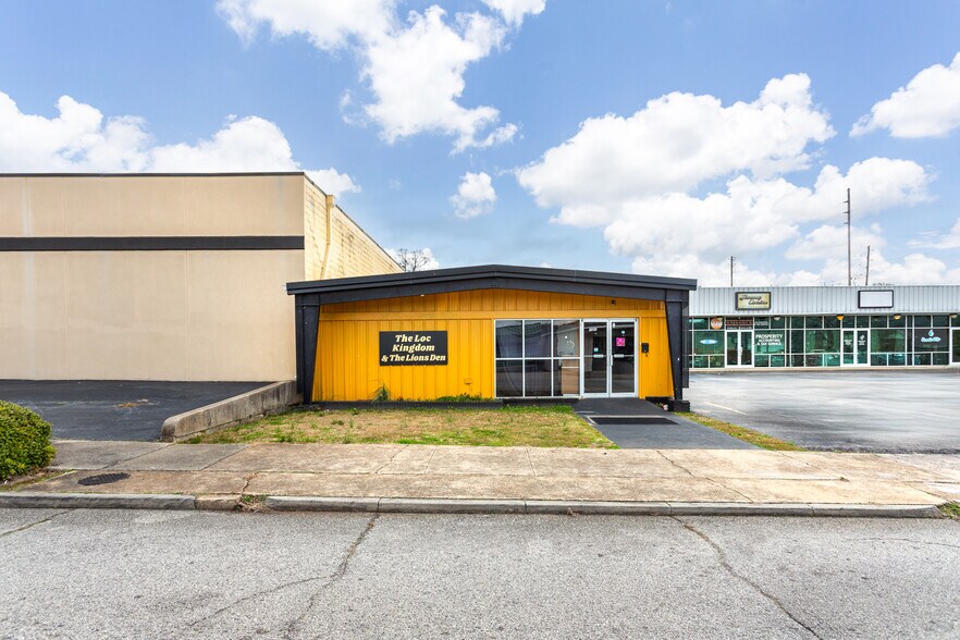 More Photos Of 707 Wilmer Ave, Anniston Office For Sale