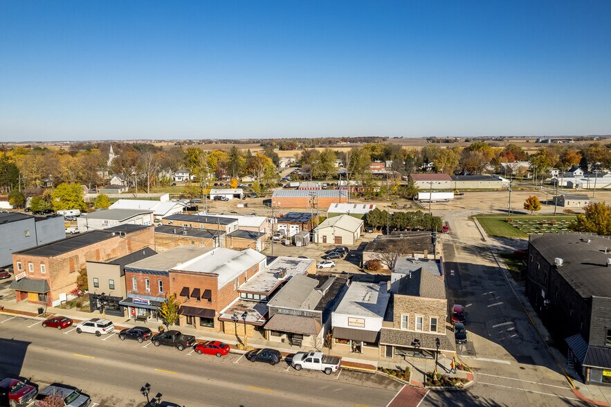 More Photos Of 209 W Main St, Genoa Bar For Sale