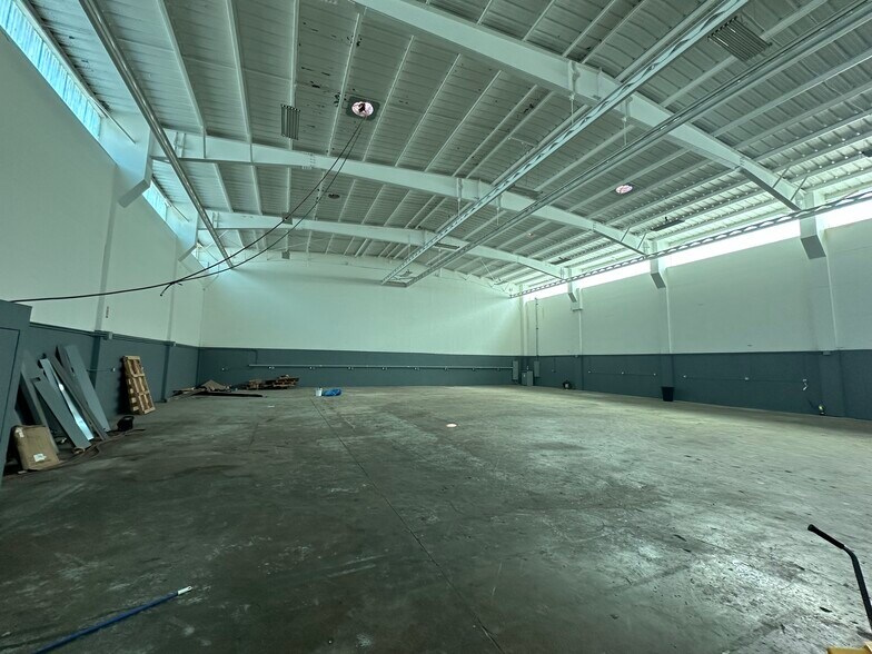 More Photos Of 1475 Yosemite Ave & 1450 Armstrong Ave, San Francisco Manufacturing For Lease