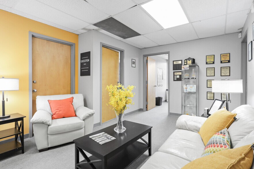 More Photos Of 111 Carpenter Dr, Sterling Office For Lease