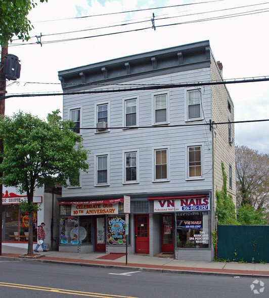 Primary Photo Of 307 Hackensack St, Carlstadt Storefront Retail Residential For Lease