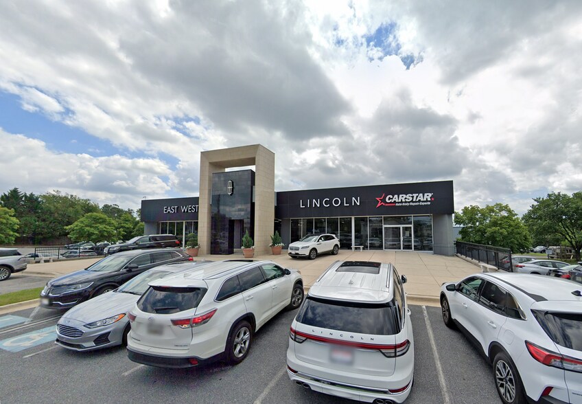 More Photos Of 7591 Annapolis Rd, Landover Hills Auto Dealership For Sale