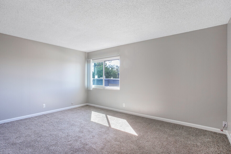 More Photos Of 201 Avian Dr, Vallejo Apartments For Sale