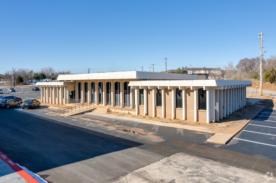 Primary Photo Of 416 NE 46th St, Oklahoma City Office For Lease