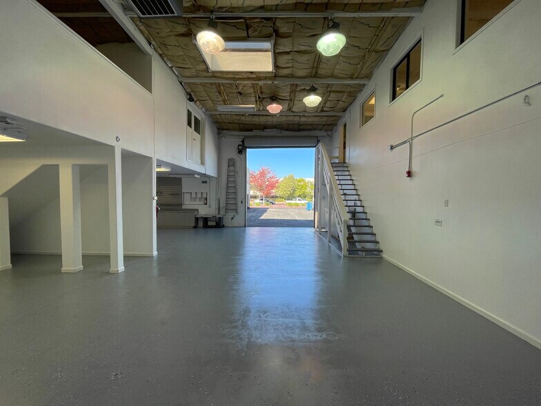 More Photos Of 1925 Francisco Blvd E, San Rafael Light Manufacturing For Lease