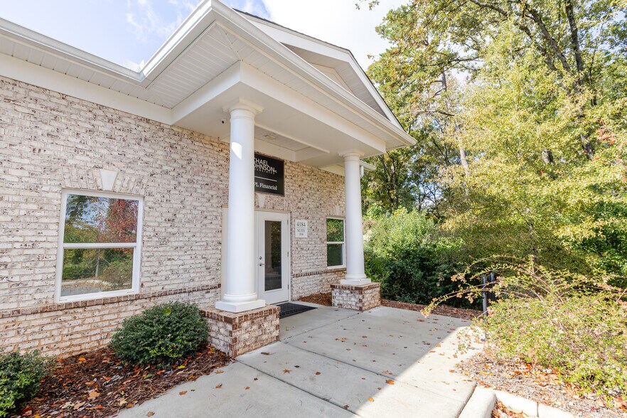 More Photos Of 4184 Dobys Bridge Rd, Fort Mill Office For Lease