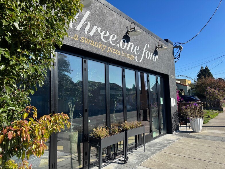 Primary Photo Of 1329 Gilman St, Berkeley Restaurant For Lease