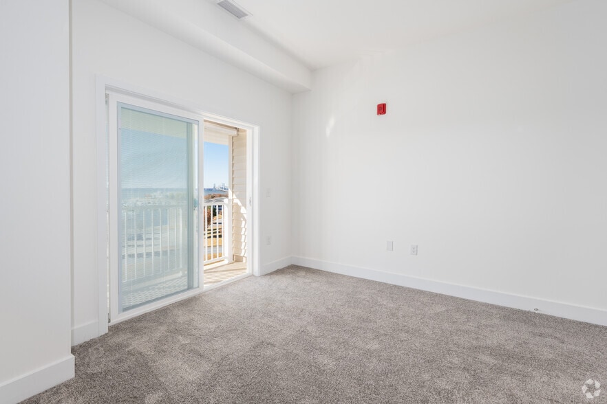 More Photos Of 214 Pier 1 Rd, Stevensville Apartments For Sale