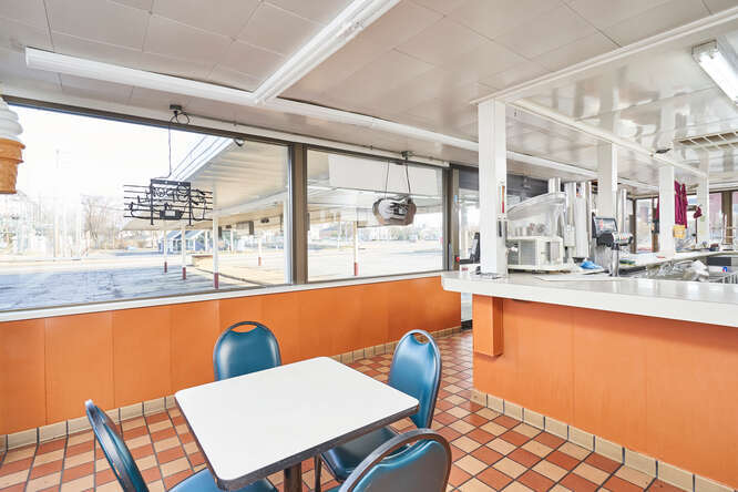 More Photos Of 35 West Ave, Tallmadge Fast Food For Sale